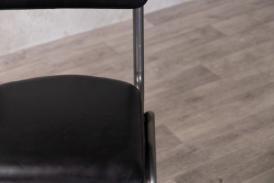 shoreditch-restaurant-cafe-chairs-black-seat-cushion